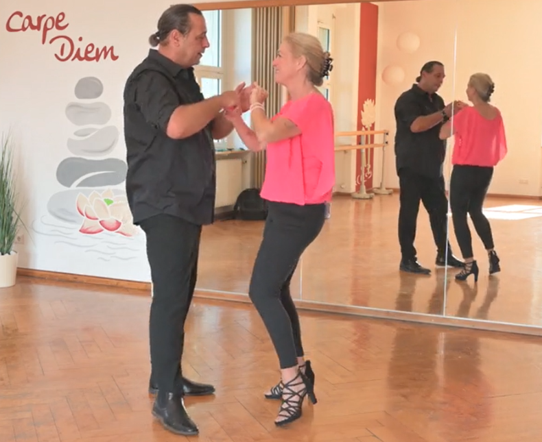 Menschen die Tanzen in Bamberg Bachata
