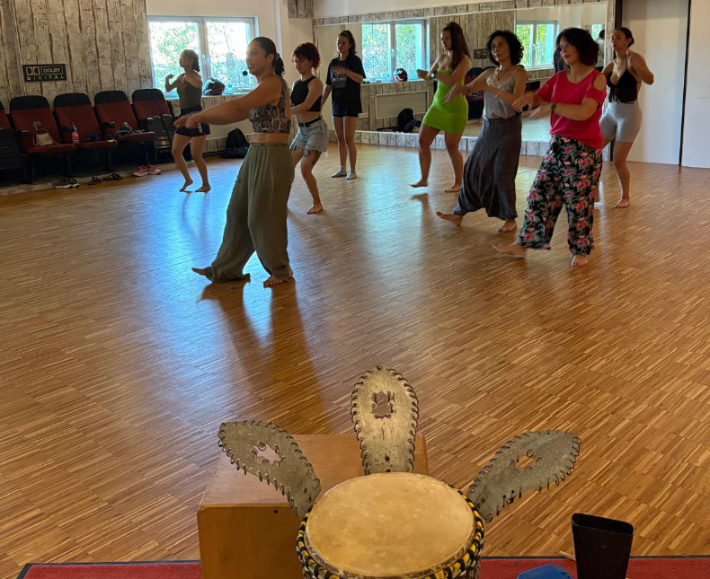 Menschen die Tanzen in Bamberg Salsa