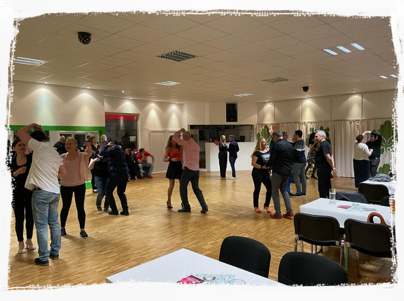 Der Tanzraum Der Tanzraum